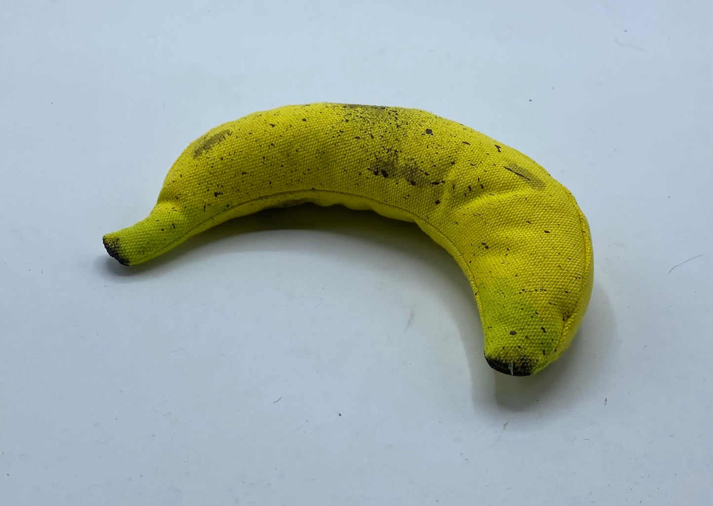 Catnip banana cat toy.