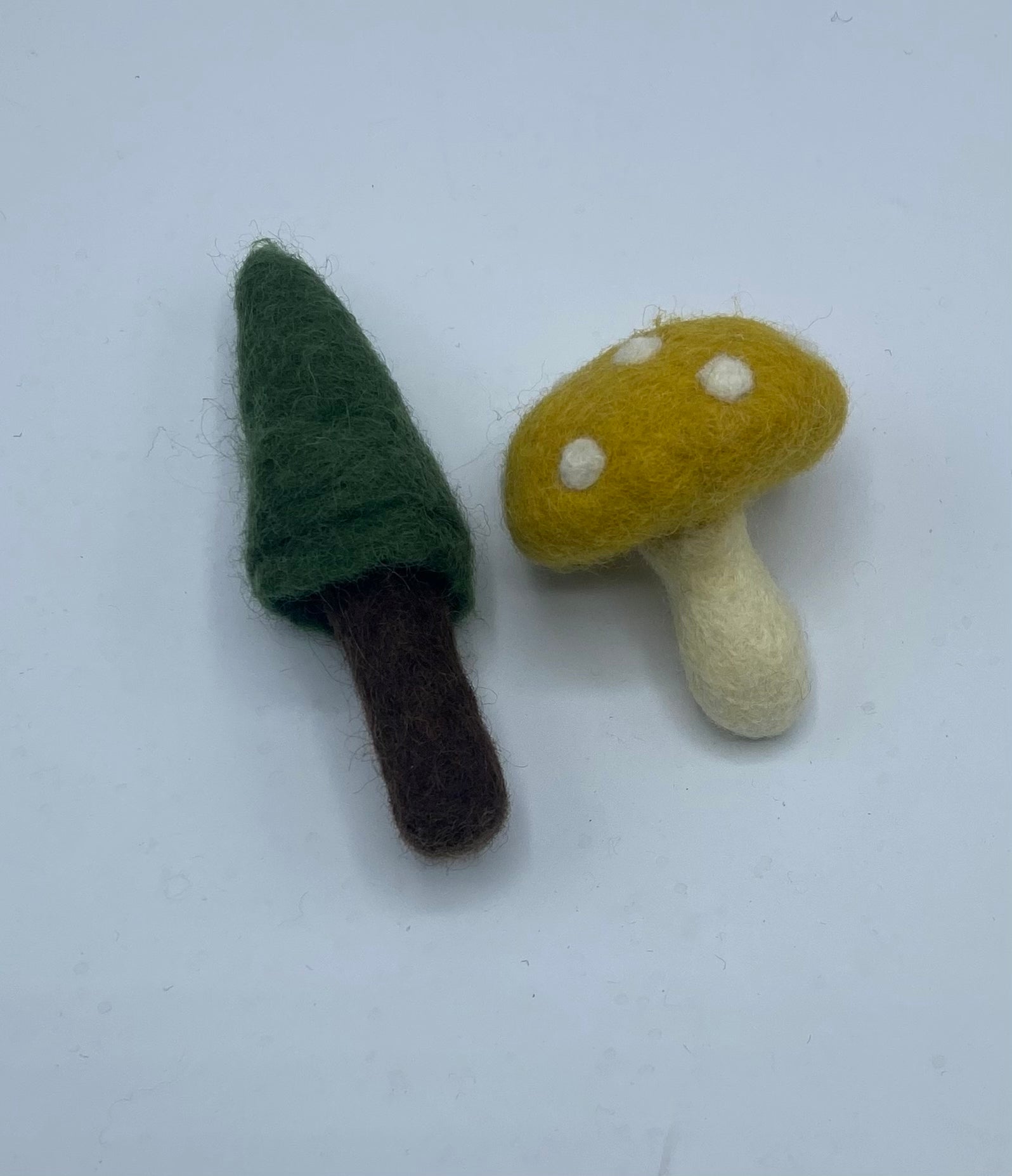 Woodland Theme Wool Cat Toy.