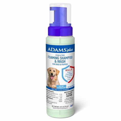Adams Plus Flea & Tick Foaming Shampoo & Wash for Dogs & Puppies.