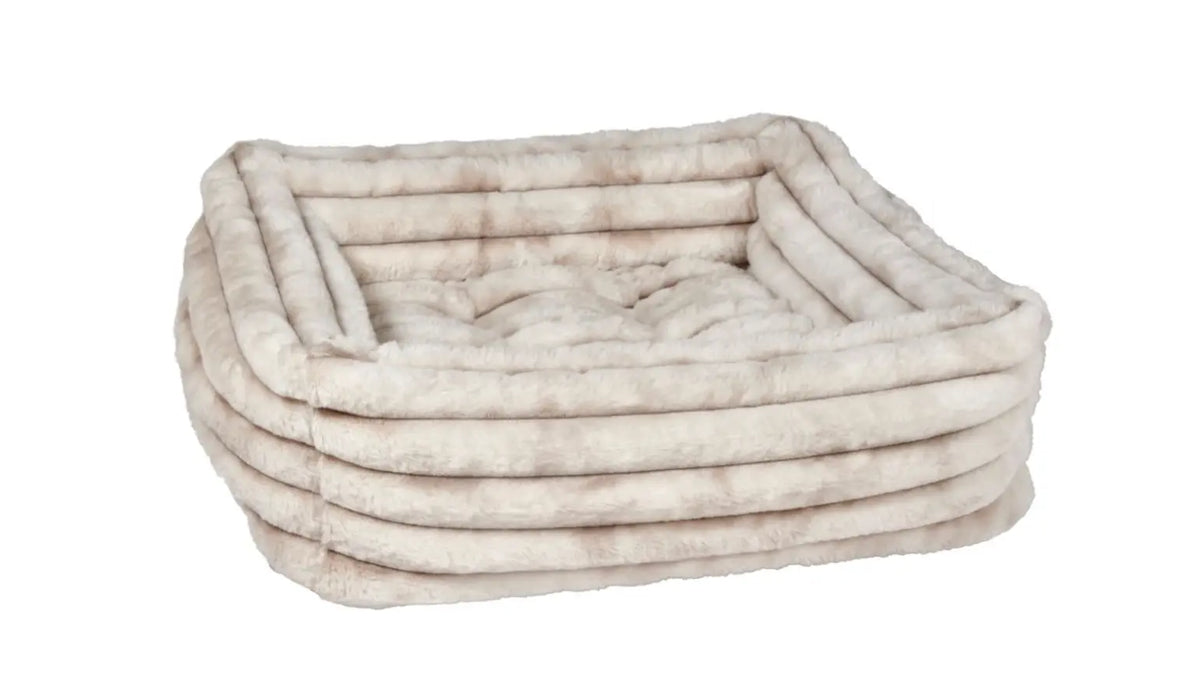 The Franklin Himalayan Bowsers Pet Products