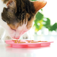 Catit Creamy Heart Shape Ice Tray cat treat maker (12 Ice Trays per clip strip)