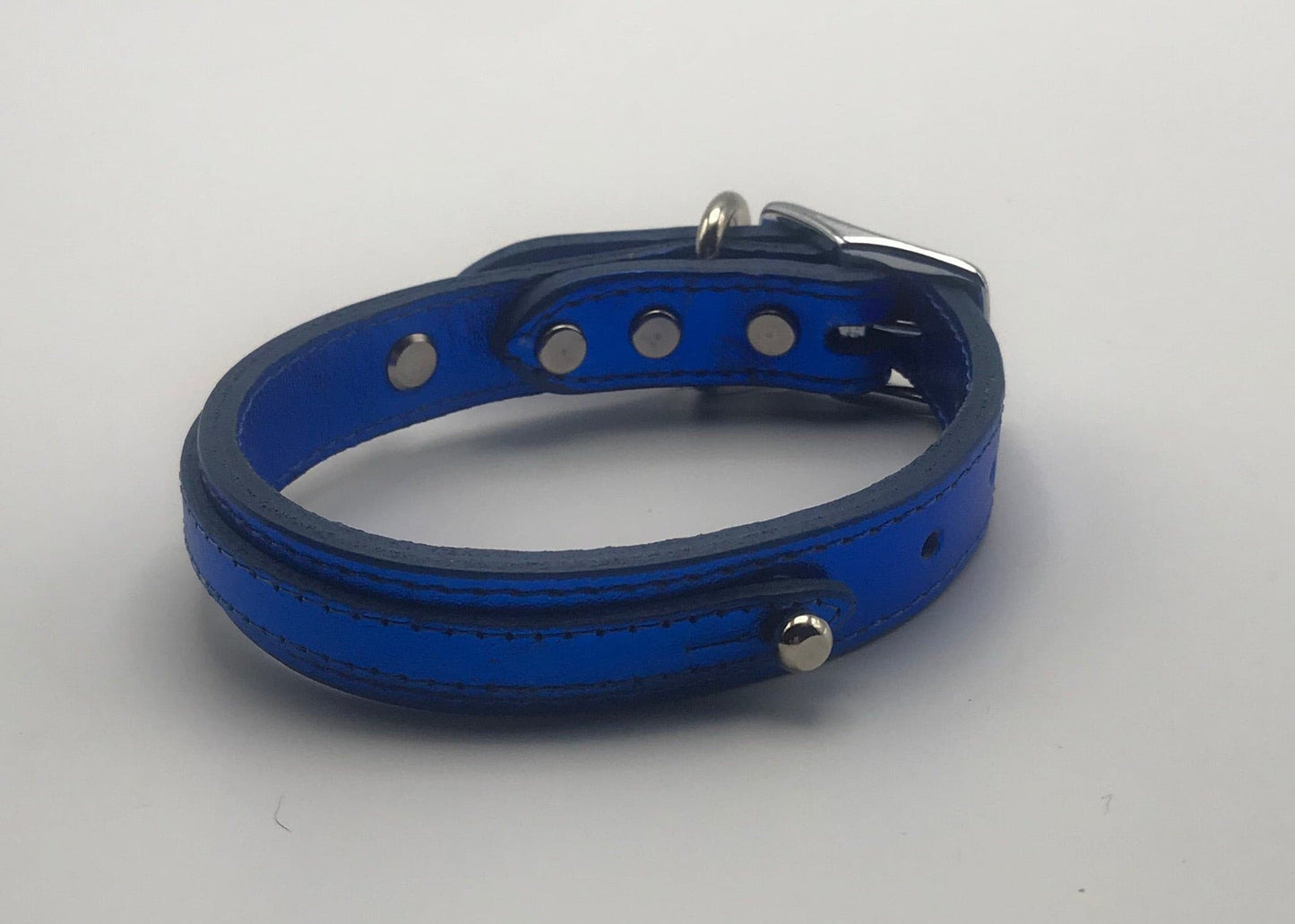 Metallic Slider Collar.