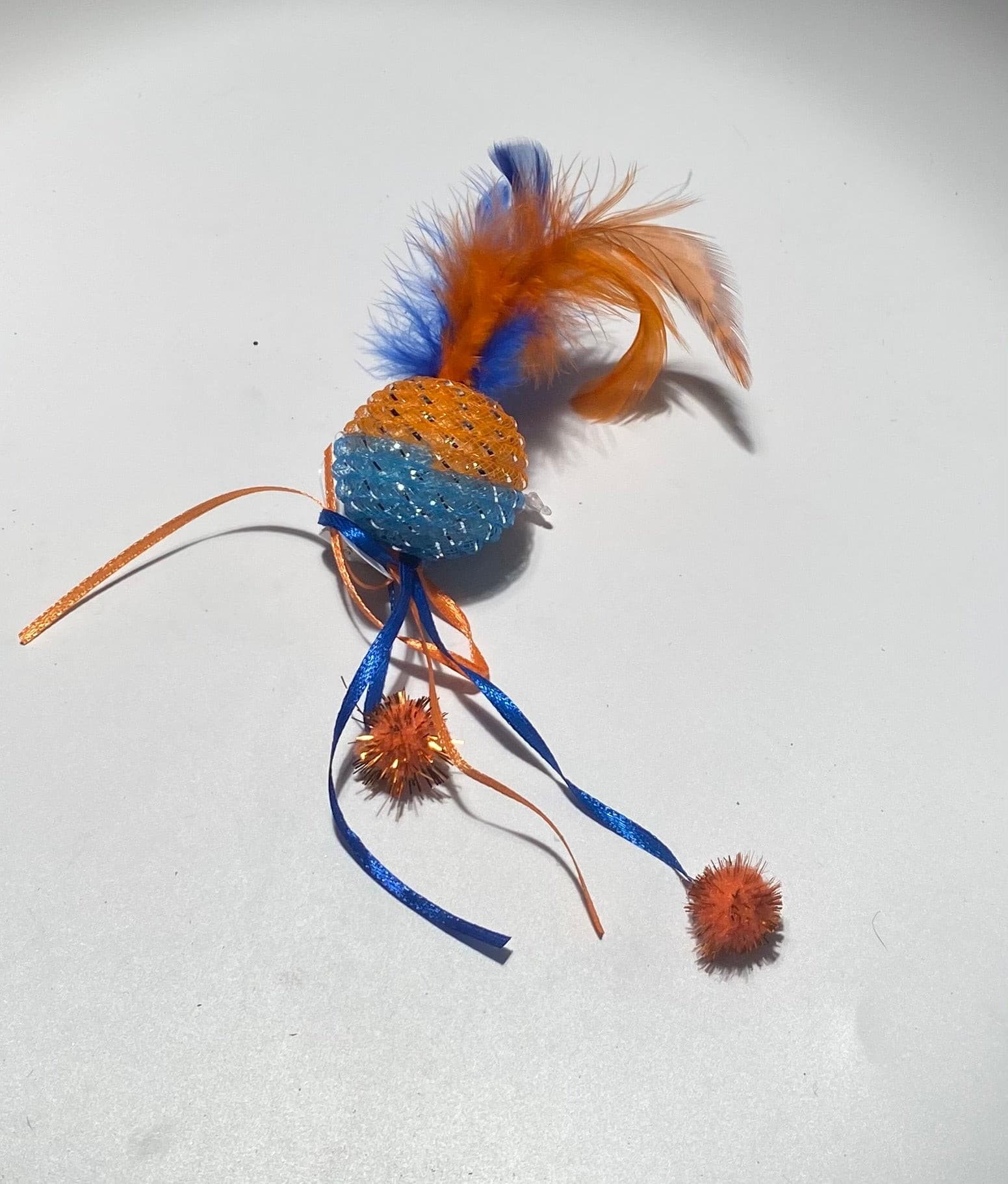 Mesh ball cat toy.
