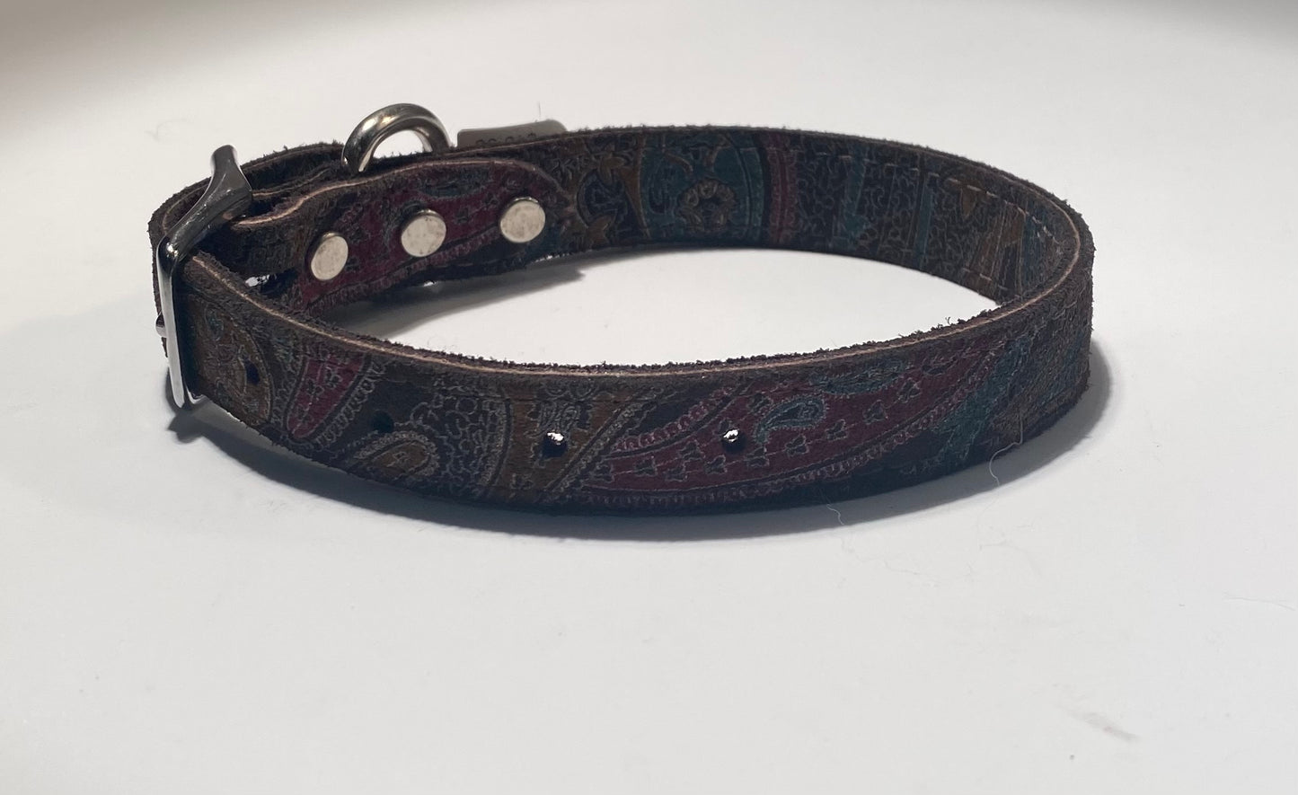 Brown Paisley Suede Collar 16".