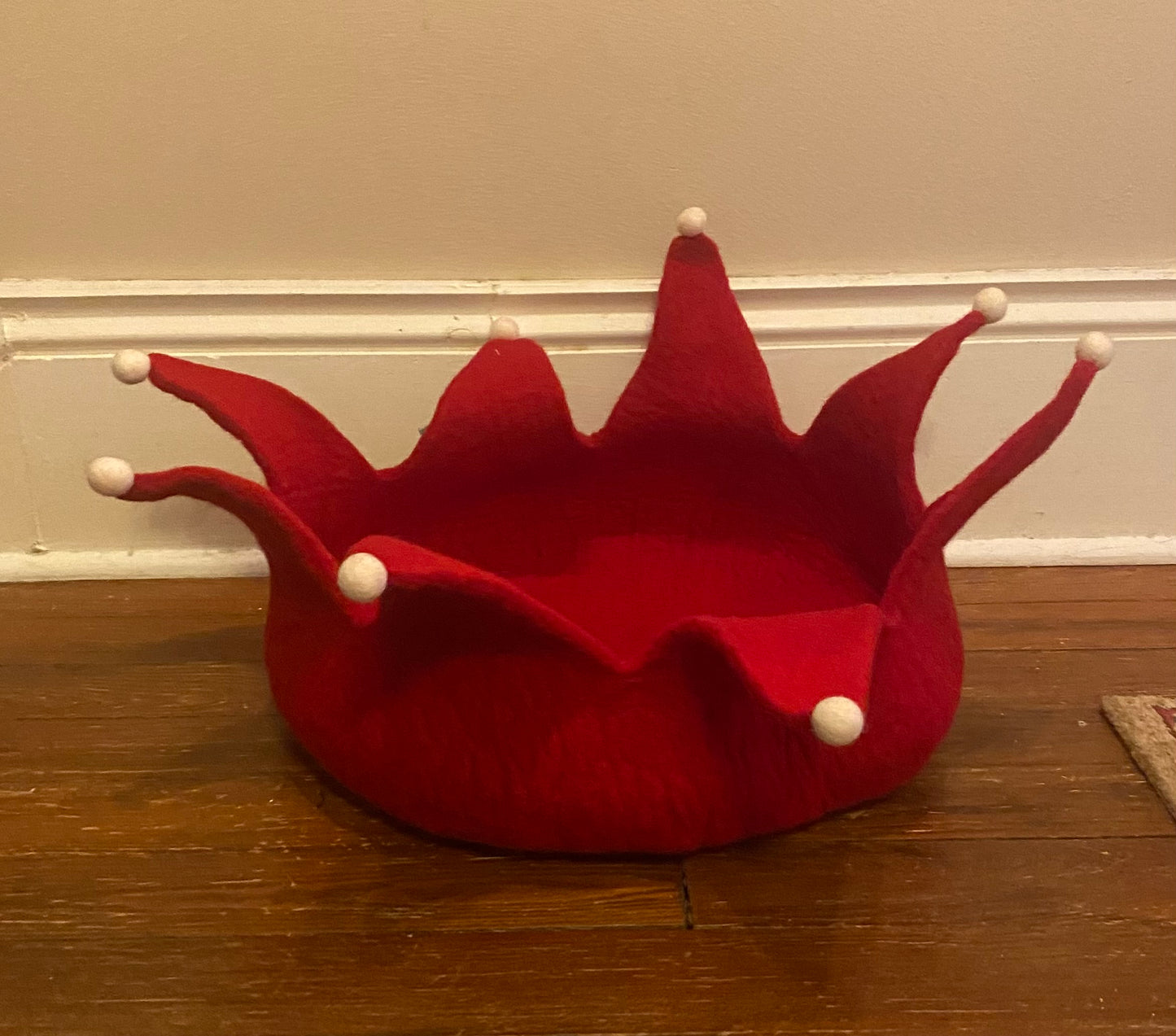 RED PETAL BASKET.