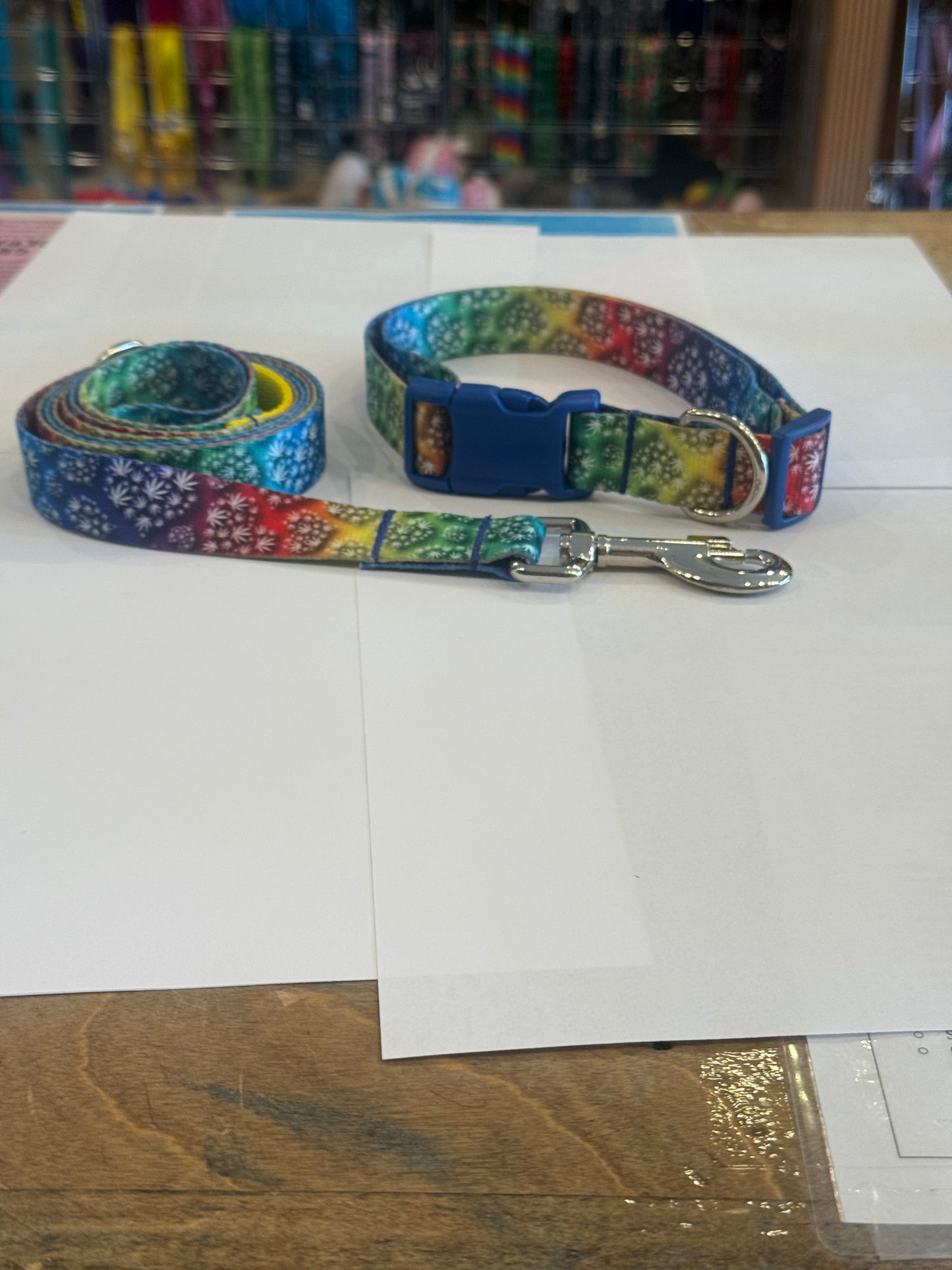 weed Love Nylon Collars or leads (5/8" wide)