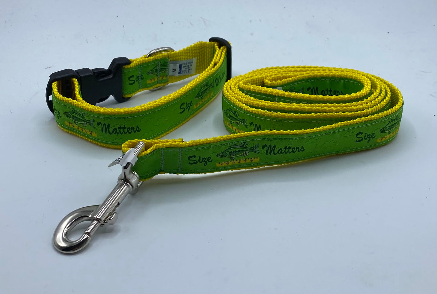 Size Matters Bass Dog Collars & Leads.