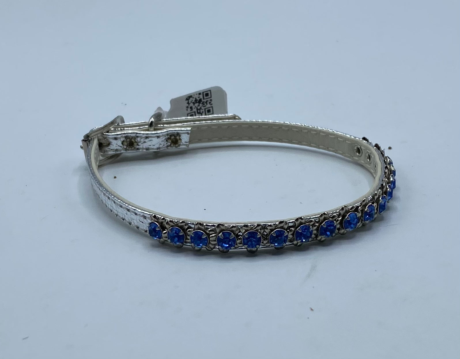 Silver Metallic Dog Collar with Blue Rhinestone Flowers.