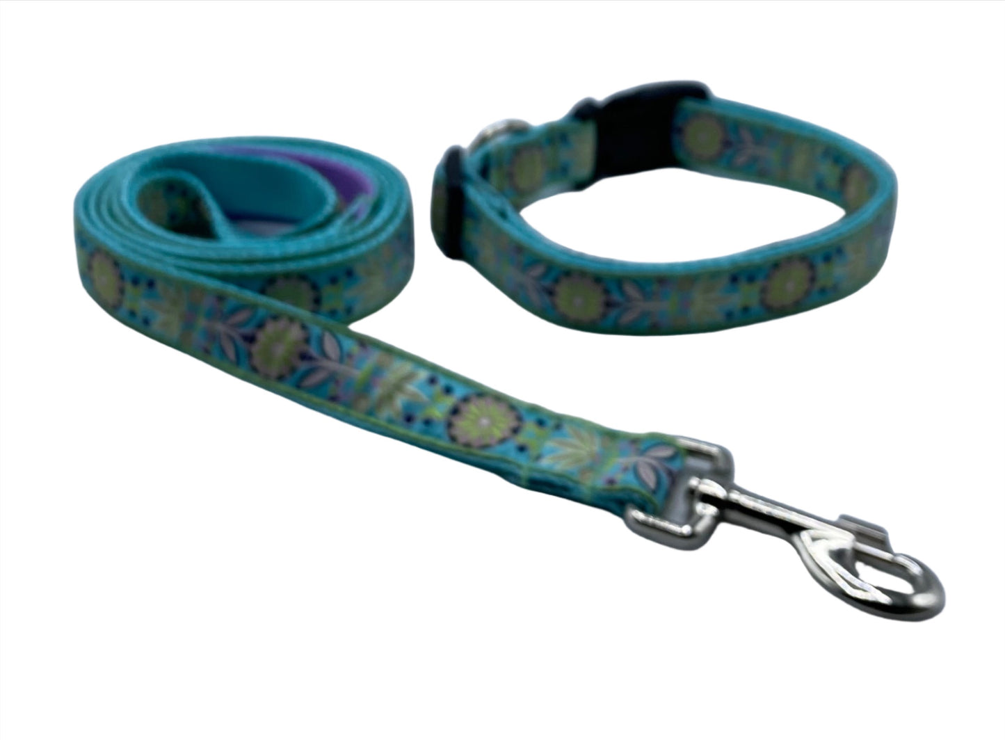 Light Blue Scandinavian Sweetheart Dog Collars or Leads (1" Wide).