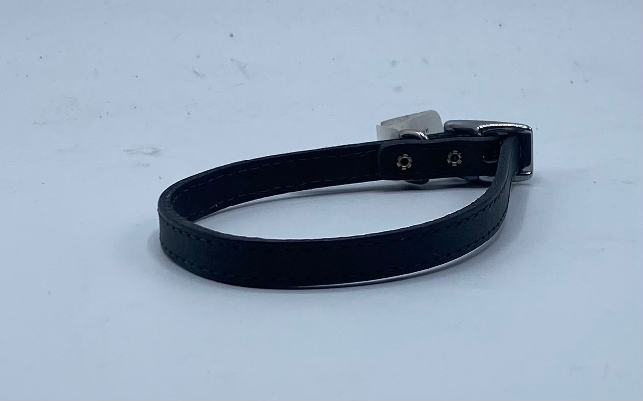 Signature Leather 3/8" Adjustable Dog Collar Black.