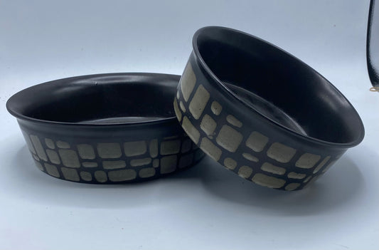 Grand Jubalee Stoneware Pet Bowl.