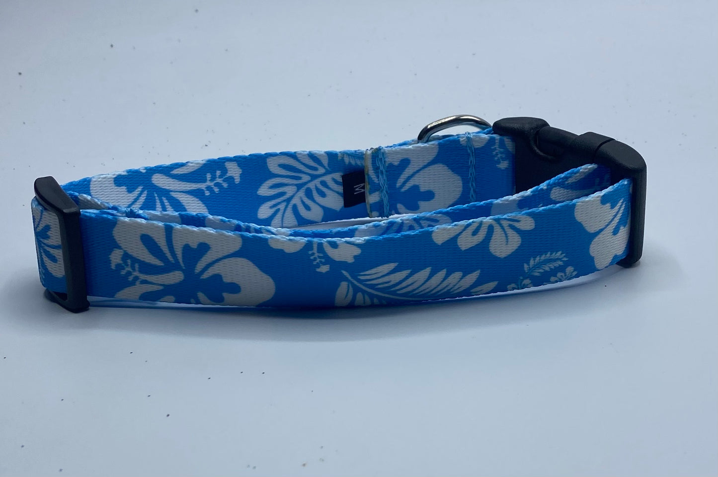 Blue Hawaiian Print nylon Dog Collar (1.5" Wide)