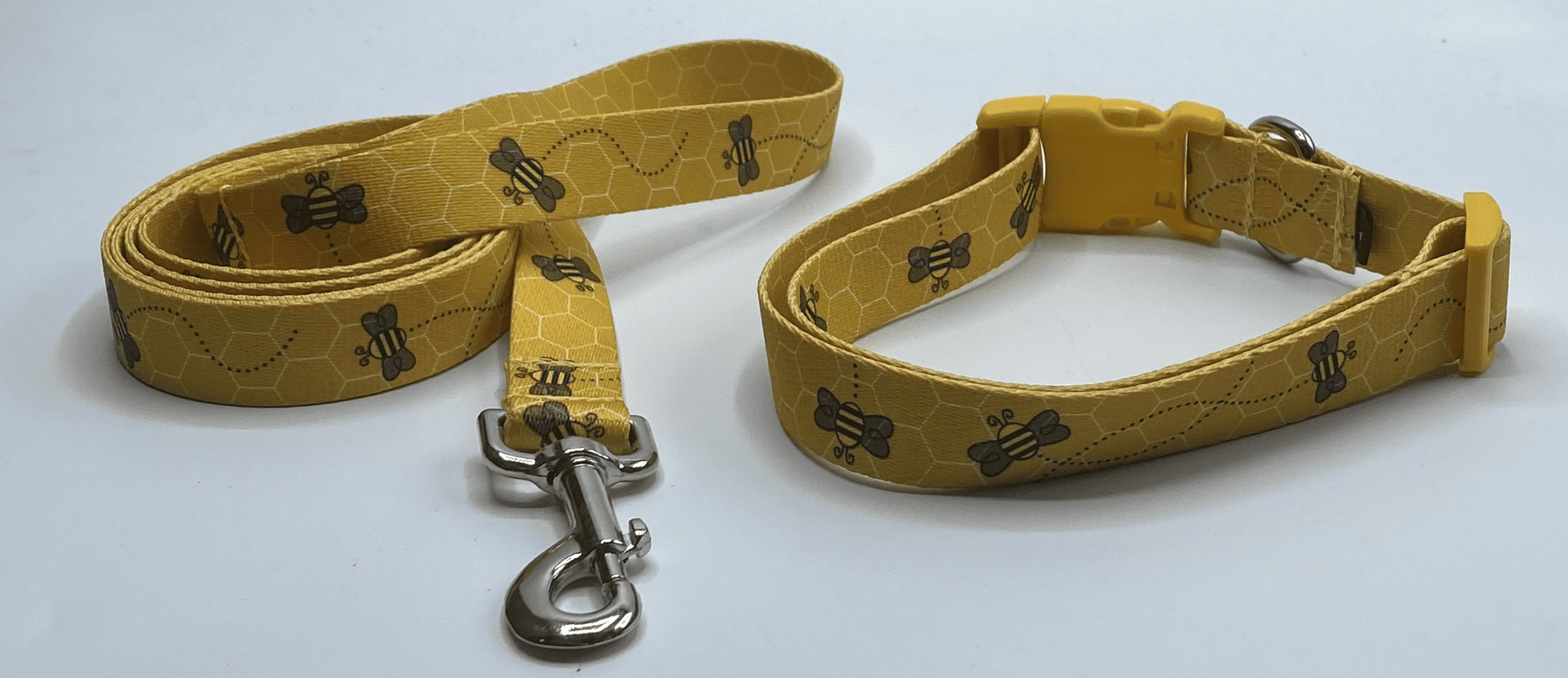 Busy Bee Collars or leads (5/8" wide).