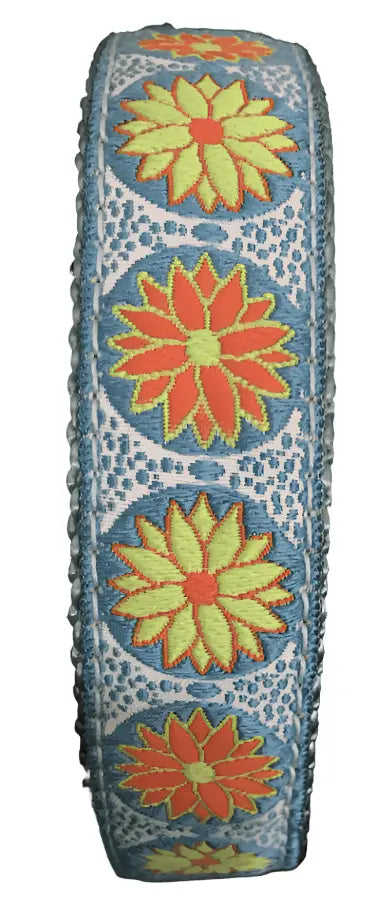Friendly Flowers Dog Collars or Leads (1" Wide).