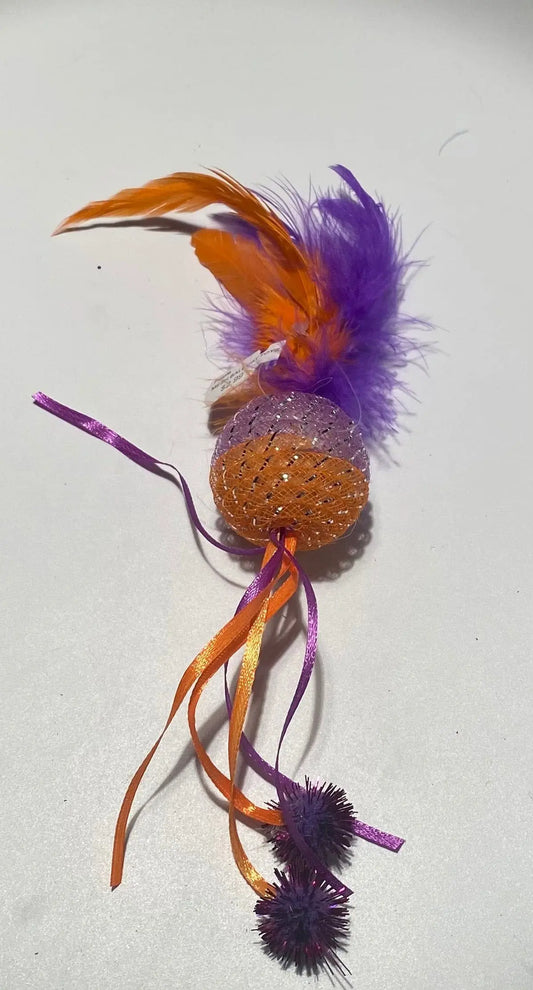 Mesh ball cat toy.